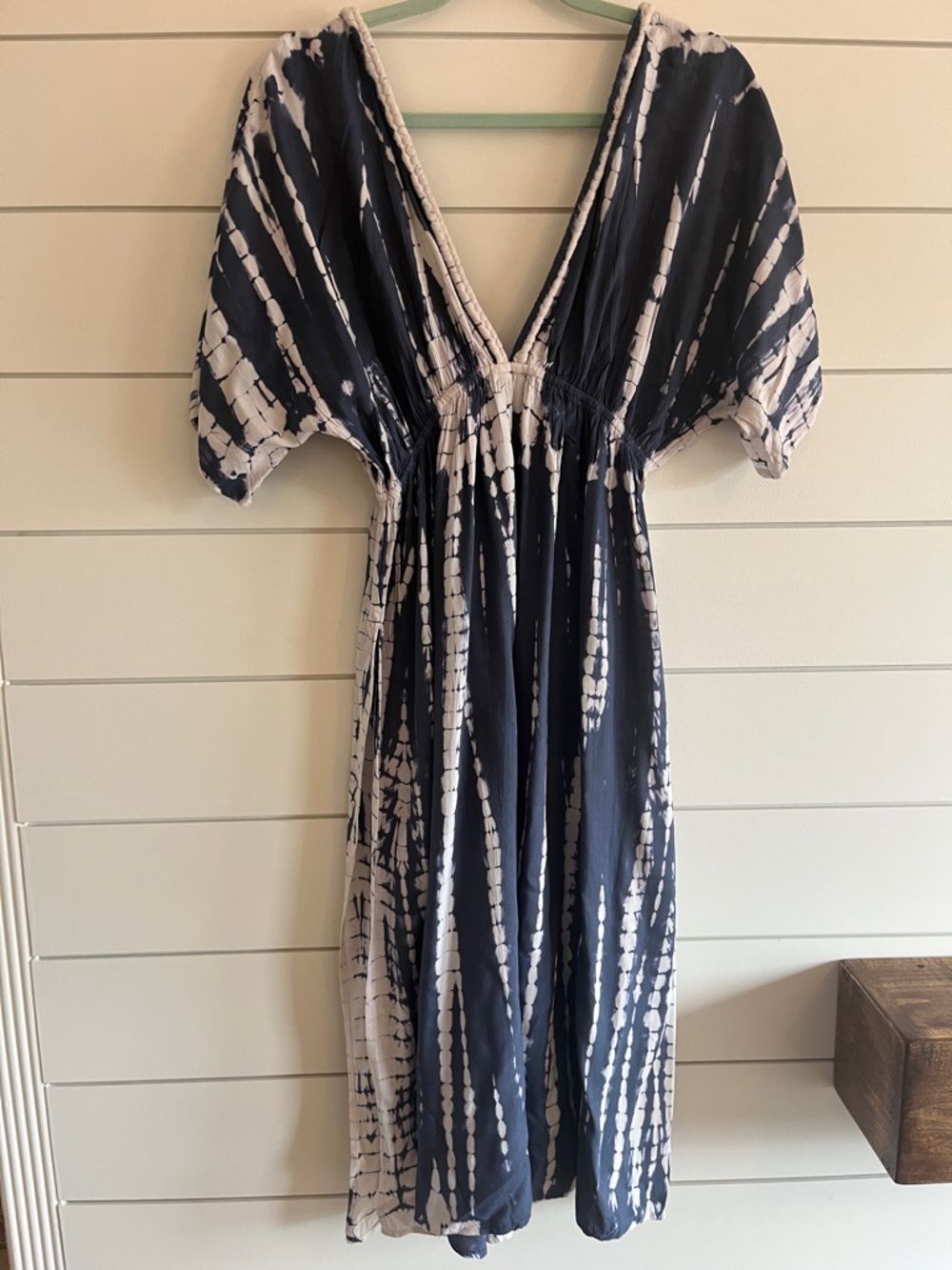 Raviya Navy & White Tie-Dye V-Neck Midi Dress Coverup NWT Size